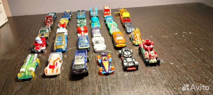 Машинки hot wheels