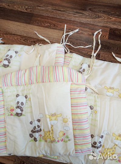 Бортики в кроватку