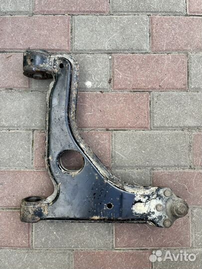 Рычаг правый Opel Astra H