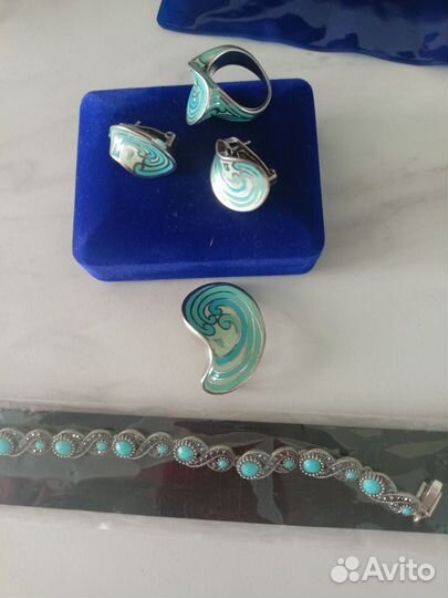 Серьги, кулон, кольцо, браслет