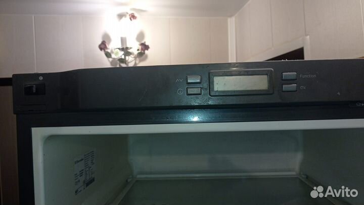 Холодильник Electrolux ERF 37400 X