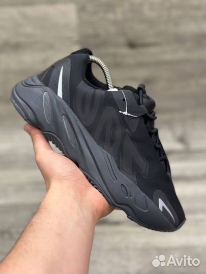 Кроссовки Adidas Yeezy Boost 700 mnvn (41-45)