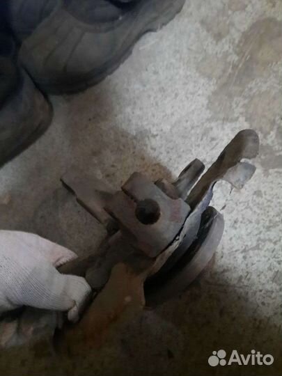 Поворотный кулак