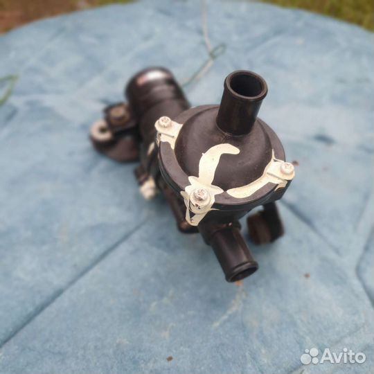 Помпа инвертора 87260-47010 тойота приус