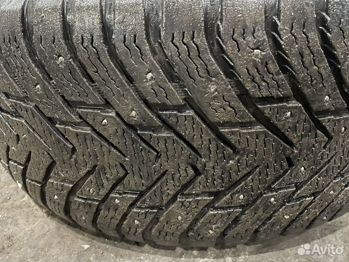 Nokian Tyres Hakkapeliitta 8 SUV 275/50 R20