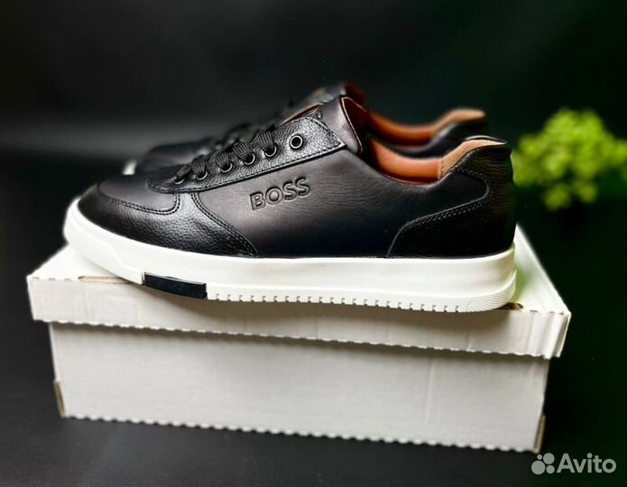 Кроссовки Boss стильные