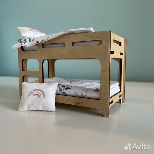 Кукольная кроватка