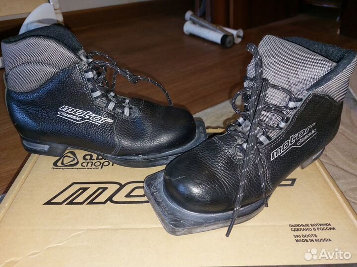 Ботинки для беговых лыж