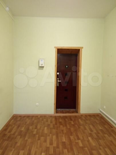 Офис, 18 кв.м. и 10 кв.м