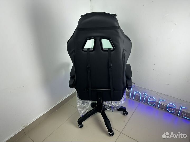 Игровое кресло кожзам черное
