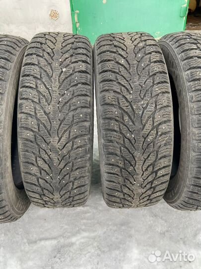 Nokian Tyres Hakkapeliitta 9 SUV 215/65 R17