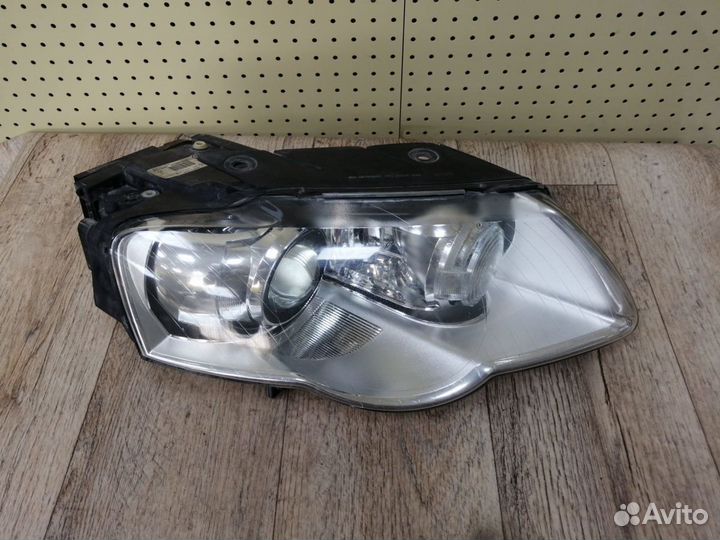 Фара Volkswagen Passat B6 (2005-2010)