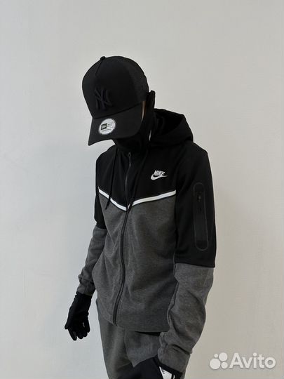 Костюм(худи и штаны) Nike Tech Fleece в наличии