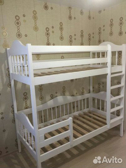 Детская кровать с ящиками