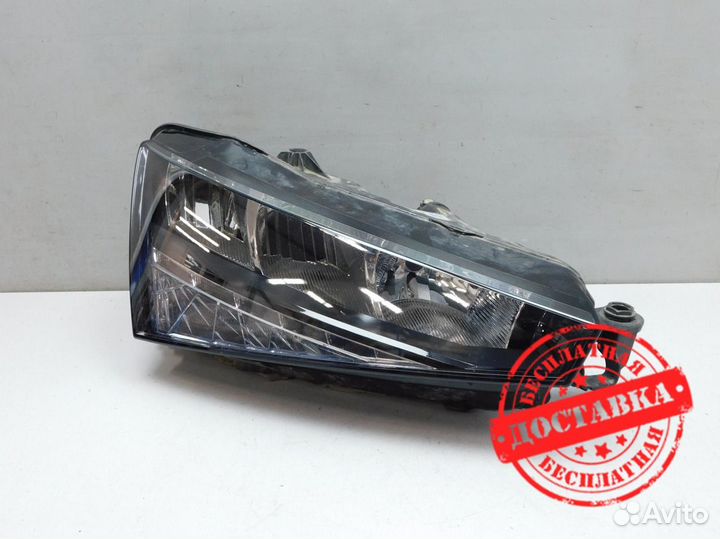 Фара правая Skoda Rapid 60U941020