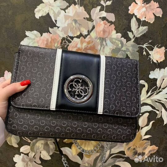 Сумка Guess