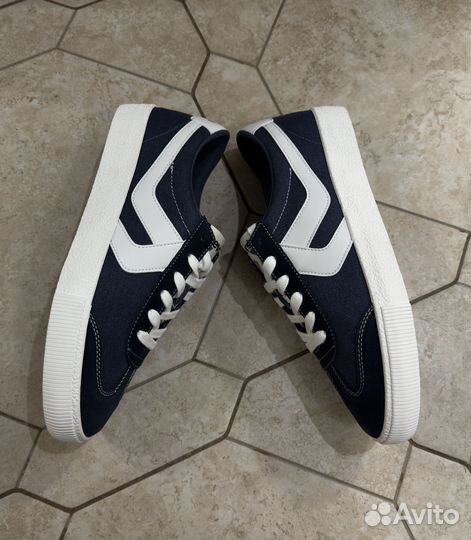Кроссовки Levis новые оригинал