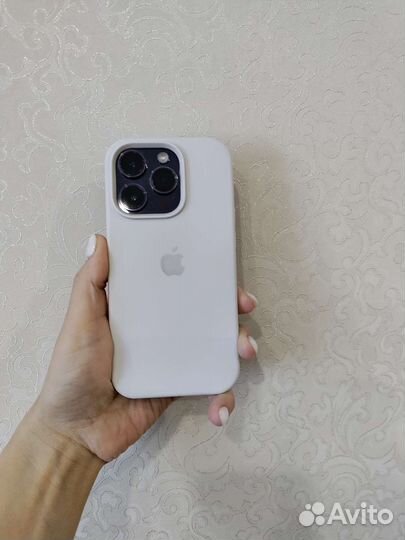 Чехол на iPhone 14 pro