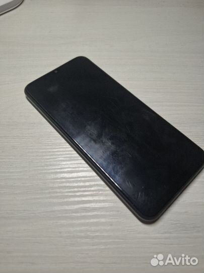 Samsung Galaxy A20, 3/32 ГБ