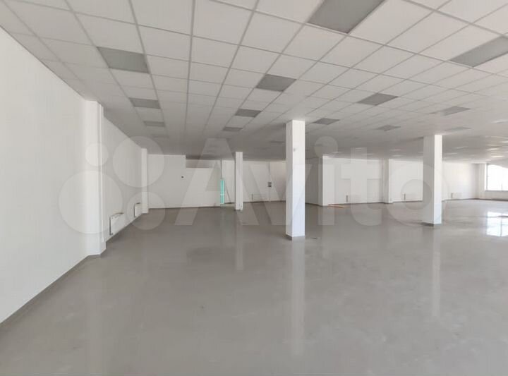 Торговая площадь 2 этаж, напротив школы, 400 м2