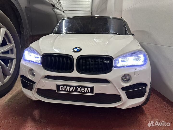 Двухместный электромобиль