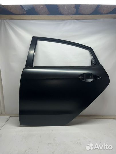 Дверь задняя левая Kia Rio 2011-2017 Грунт