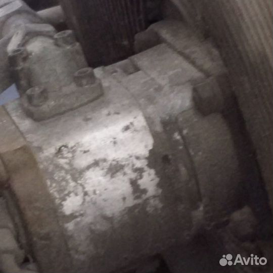 Гидроматор винтилятора Komatsu WA-115-3