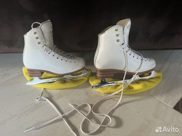 Фигурные коньки jackson elle