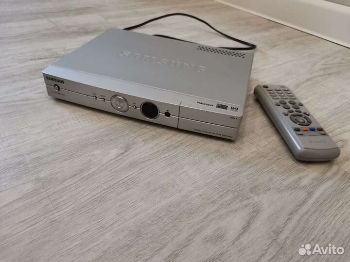 Спутниковый ресивер Samsung DSB S300V