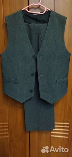 Школьная форма для мальчика, серая