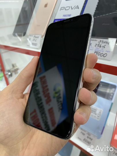 iPhone X, 64 ГБ