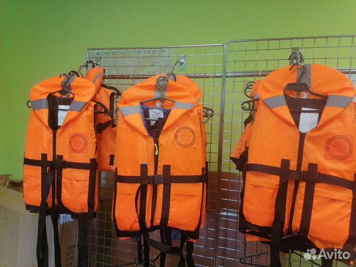 Спасательный жилет