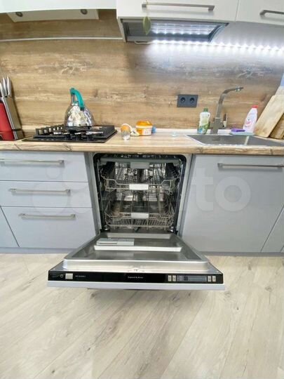 3-к. квартира, 95 м², 4/5 эт.