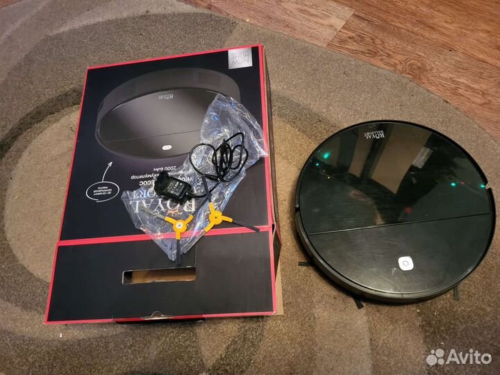 Робот пылесос Royal Wellforr