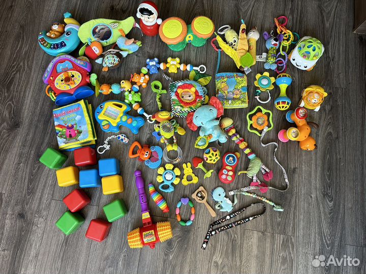 Игрушки целая коробка