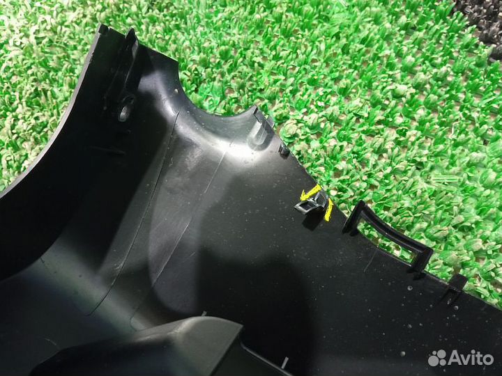 Заглушка крепления сиденья задняя левая Toyota Lan