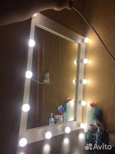 Гримерное зеркало с лампочками бу
