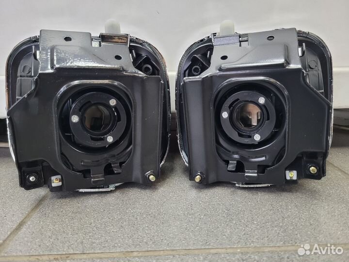 Фары противотуманныеL+R Subaru Forester SF5 97-02