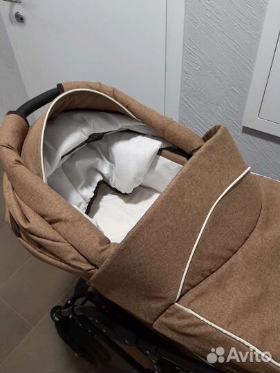 Коляска 2 в 1 Smile Line Platinum 18