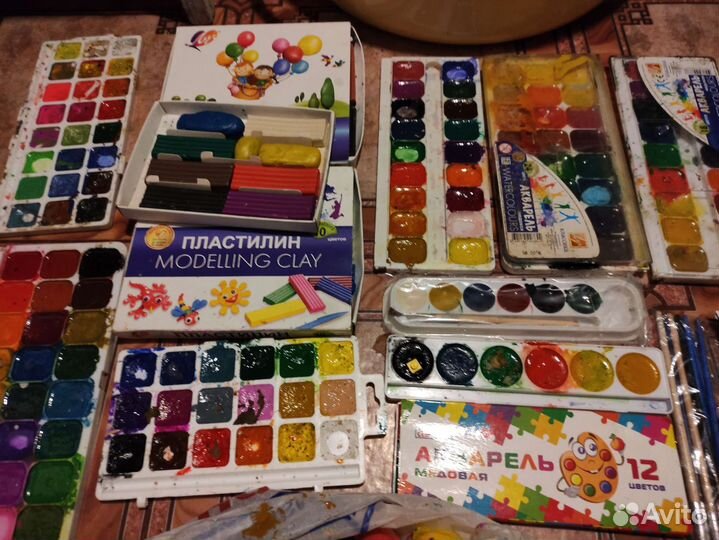 Краски пластилин гуашь кисточки