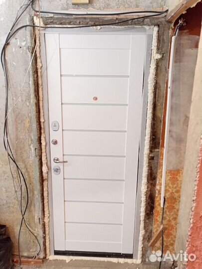 Дверь входная металлическая