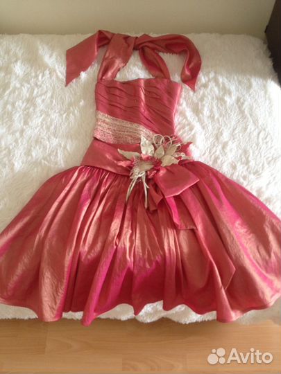 Нарядное платье 42-44