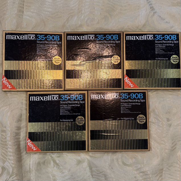Катушка Maxell UD 35-90B 7” 550 м, Japan
