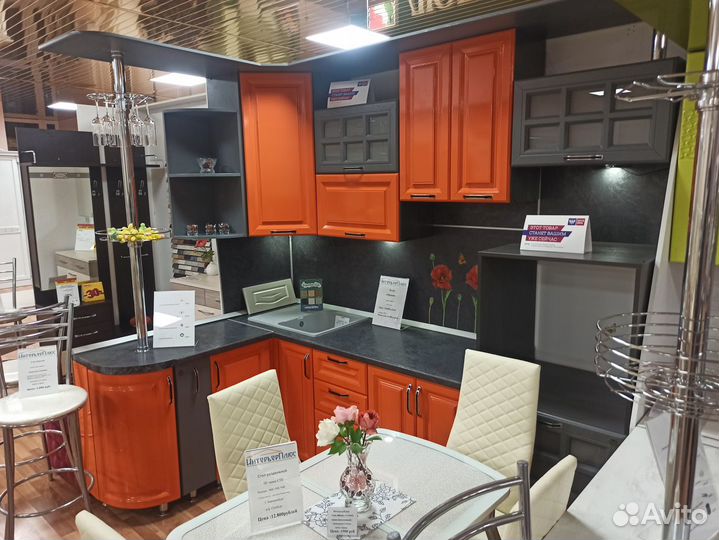 Кухонный гарнитур угловой