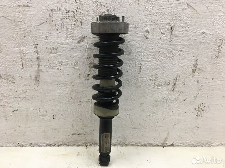 Амортизатор задний Audi Q7 3.0 FSI 2014