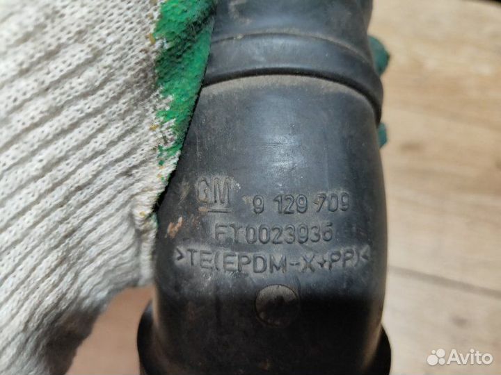 Патрубок воздушного фильтра Opel Corsa C 2003