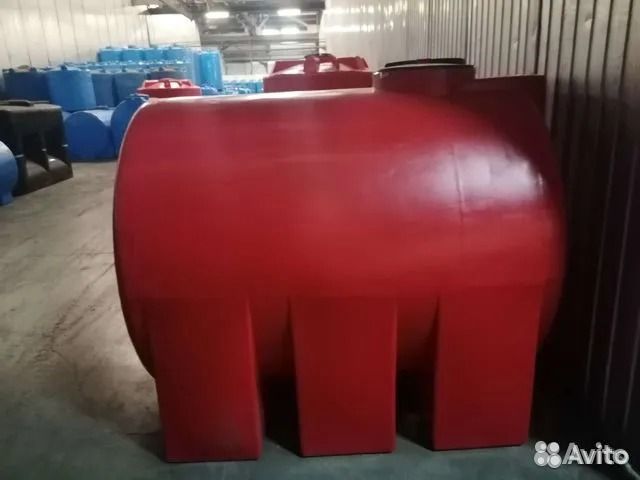 Емкости от 2000 л из полиэтилена под воду И кас