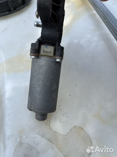 Стеклоподъемник Вито 639