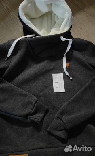 Спортивный костюм утепленный новый