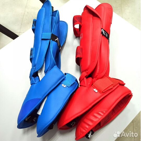 Защита голени стопы и перчатки для каратэ Arawaza